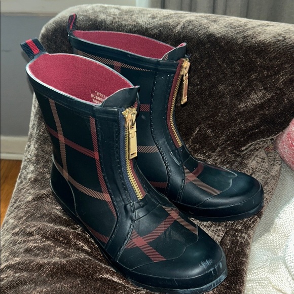 Tommy Hilfiger Blue  and Red Plaid Boots with Gold Zipper - Picture 2 of 8